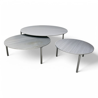 MAURIZIO FARDO. Juego de tres mesas ...