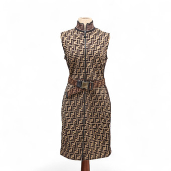 FENDI. Vestido corto estampado con c...