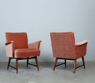 WALTER KNOLL. Knoll Antimott, Paar Armlehmsessel der 1950er.
