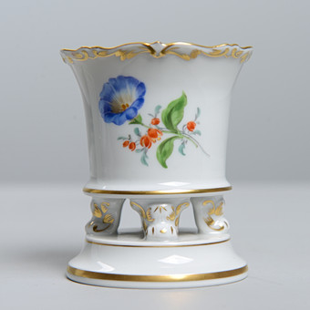 MEISSEN, vas, porslin, tidigt 1900-tal.