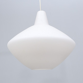 LISA JOHANSSON-PAPE. "Onion lamp", opalinglas, Asea.