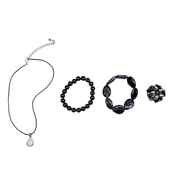 Lot de bijoux : collier, élastique à cheveux et bracelets