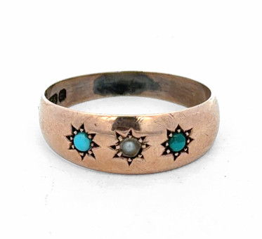 TURQUOISE AND PEARL GYPSY RING.