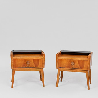 Par sengeborde af elmetræ, art deco, 1930-40'erne, Danmark. (2).