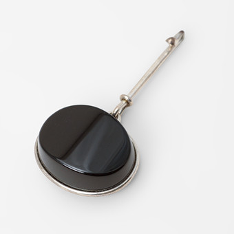 VIVIANNA TORUN BÜLOW-HÜBE. Hänge, modell 311 C, silver, onyx, Georg Jensen.