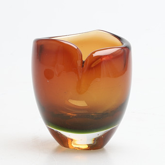 TAPIO WIRKKALA, vas, Modell 3571. Iittala, Finland. Signerad Tapio Wirkkala Iittala.