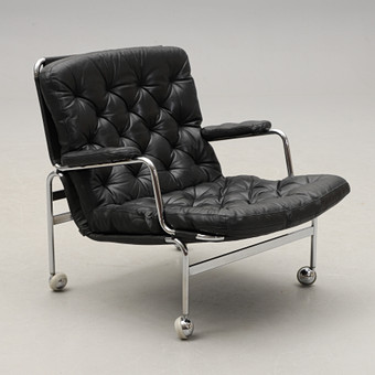 BRUNO MATHSSON. Fåtölj, "Karin", Dux, modellen formgiven 1973.