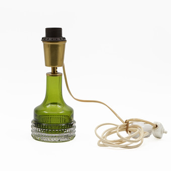 GUNNAR ANDER. BORDSLAMPA, GRÖNT GLAS, LINDSHAMMAR.