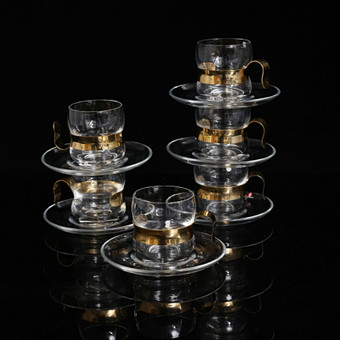 JORMA VENNOLA. Teglas med fat, "Paula", 12 delar, glas/gulmetall, Iittala, Finland.