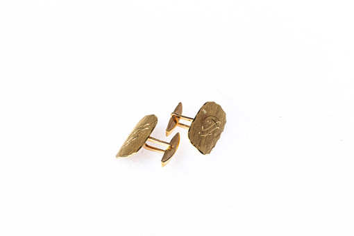 MANSCHETTKNAPPAR, 1 par, 18 k guld, med monogram.