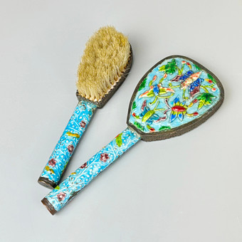 CHINESE CANTON ENAMEL MIRROR & HAIRBRUSH.