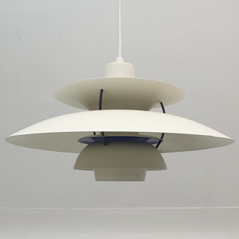 POUL HENNINGSEN. Taklampa, "PH 5", Louis Poulsen, Danmark.