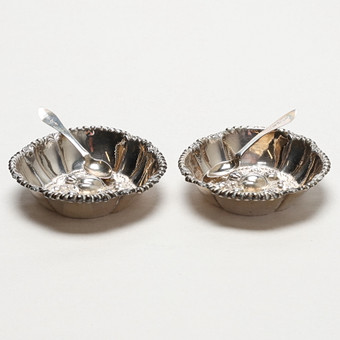 SILVERFAT, 2st, I STERLING SILVER, silverskedar ett par.