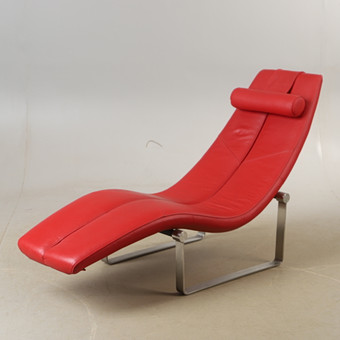 CARL-HENRIK SPAK. Vilofåtölj, "Viper", rött skinn, IRE-Möbel, 2000-tal.