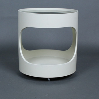 OPAL MÖBEL. 'Space Age' Beistelltisch 'Luna' auf Rollen, 1960/70er Jahre.