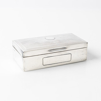 CIGARRSKRIN, sterlingsilver, England, 1900-talets början.