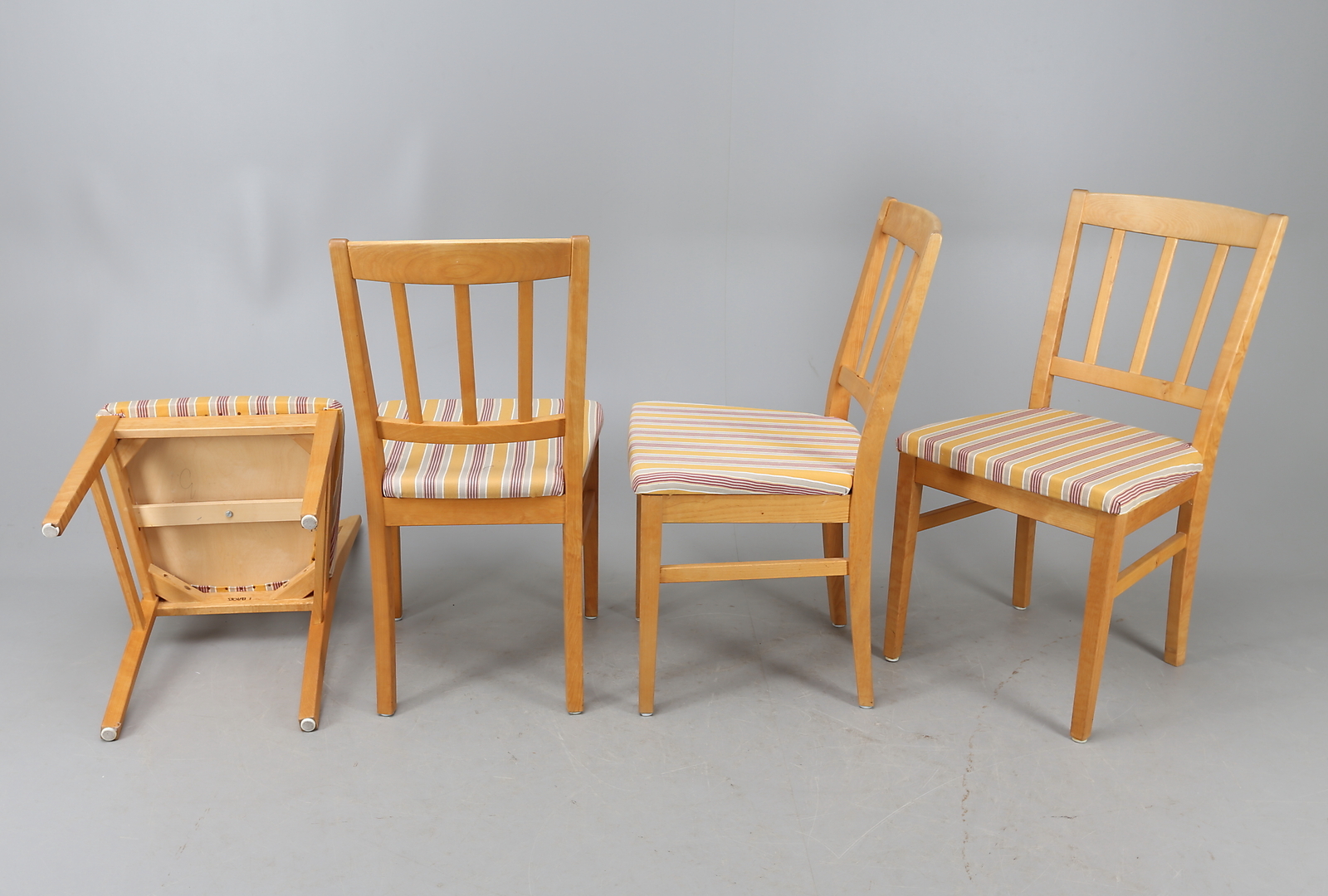 Bilder för 439120 MATSALSMÖBEL, 5 delar, Stolab, 1900 talets andra hälft Auctionet Bilder för 439120 MATSALSMÖBEL, 5 delar, Stolab, 1900 talets andra hälft Auctionet
