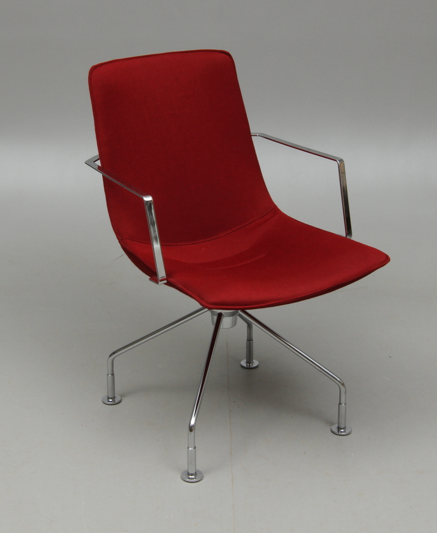Bilder för 72973 KARMSTOL,"Comet", design Gunilla Allard, Lammhults Auctionet Bilder för 72973 KARMSTOL,"Comet", design Gunilla Allard, Lammhults Auctionet