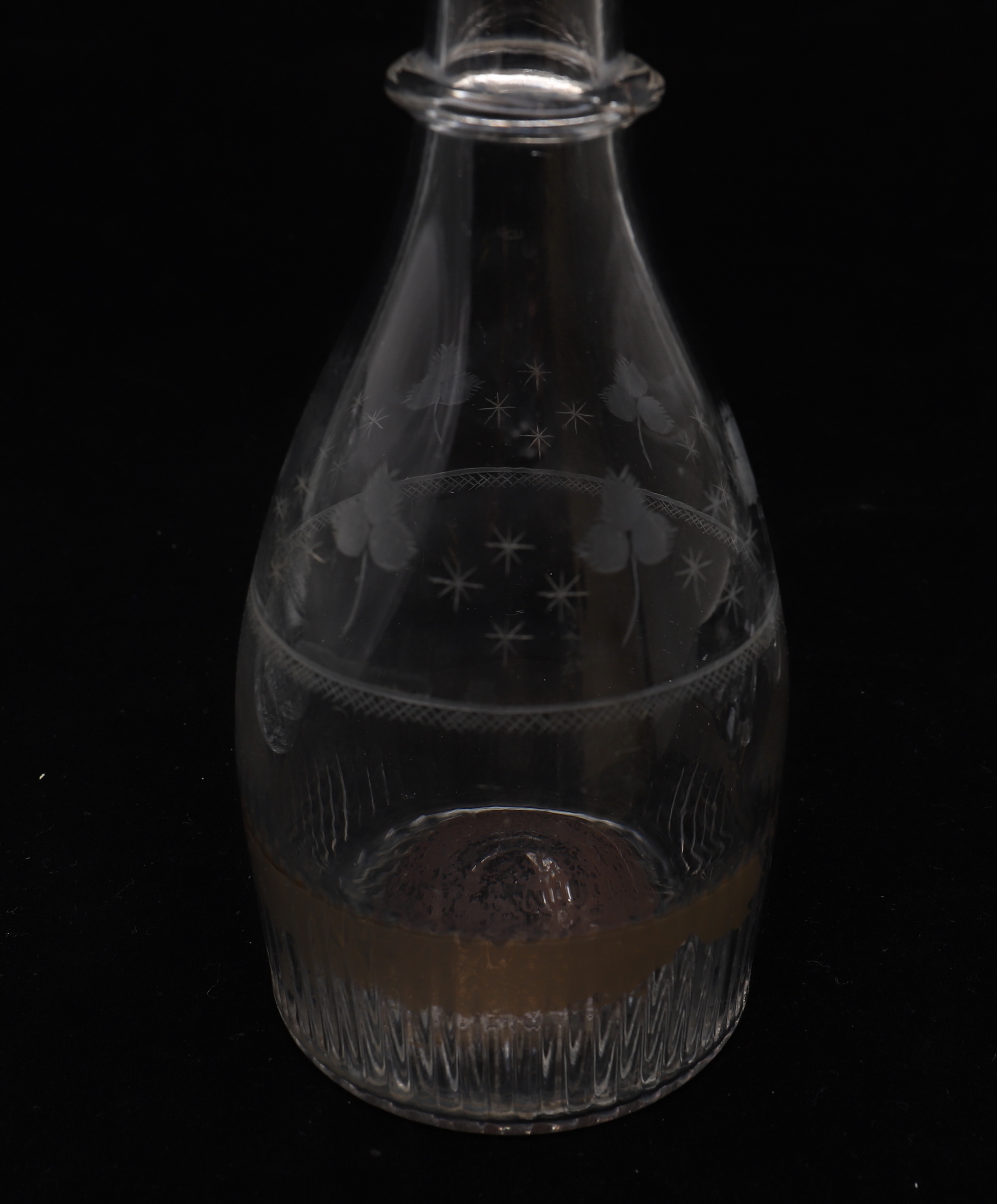 Images for 1026396. AN EARLY 19TH CENTURY MALLETT SHAPED IRISH DECANTER