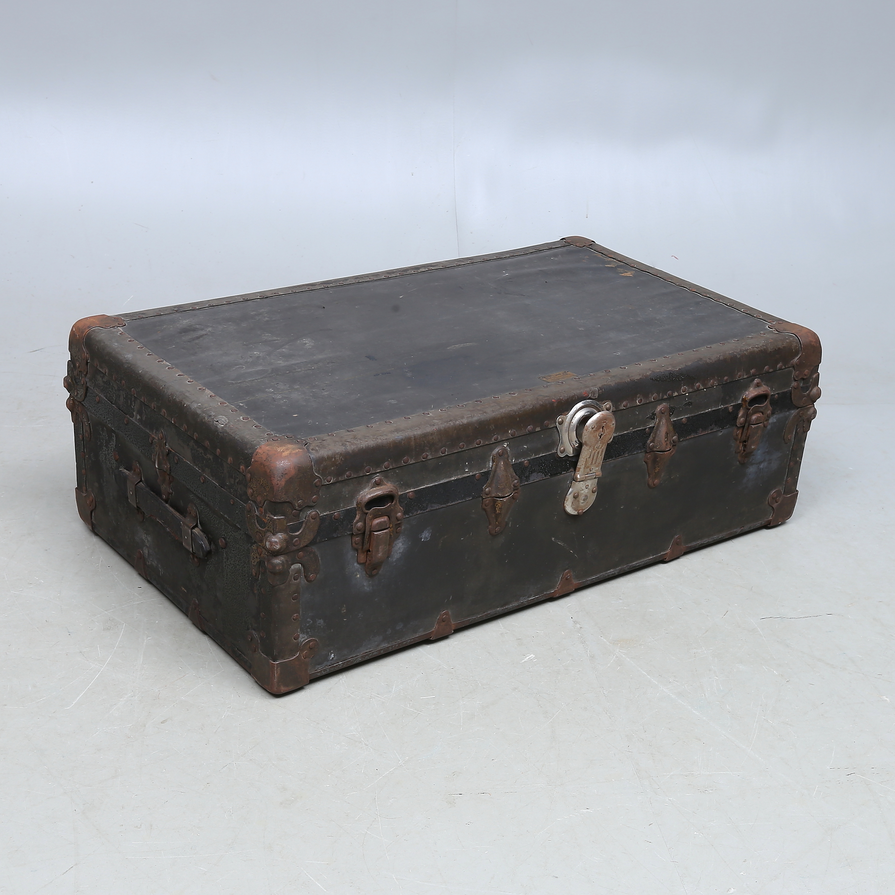 【希少】昭和 戦前 アメリカ製ヴィンテージ シボ加工本革ハードトランク　ブラック Images for 1177255. SUITCASE, 