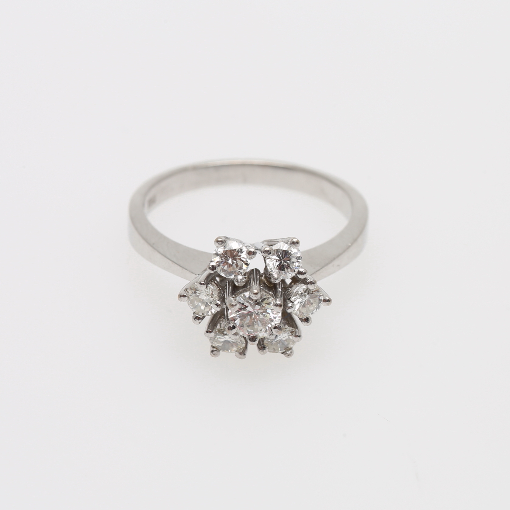DIAMOND RING, 18 k white gold, with 6 diamonds of about 0.10 ct 