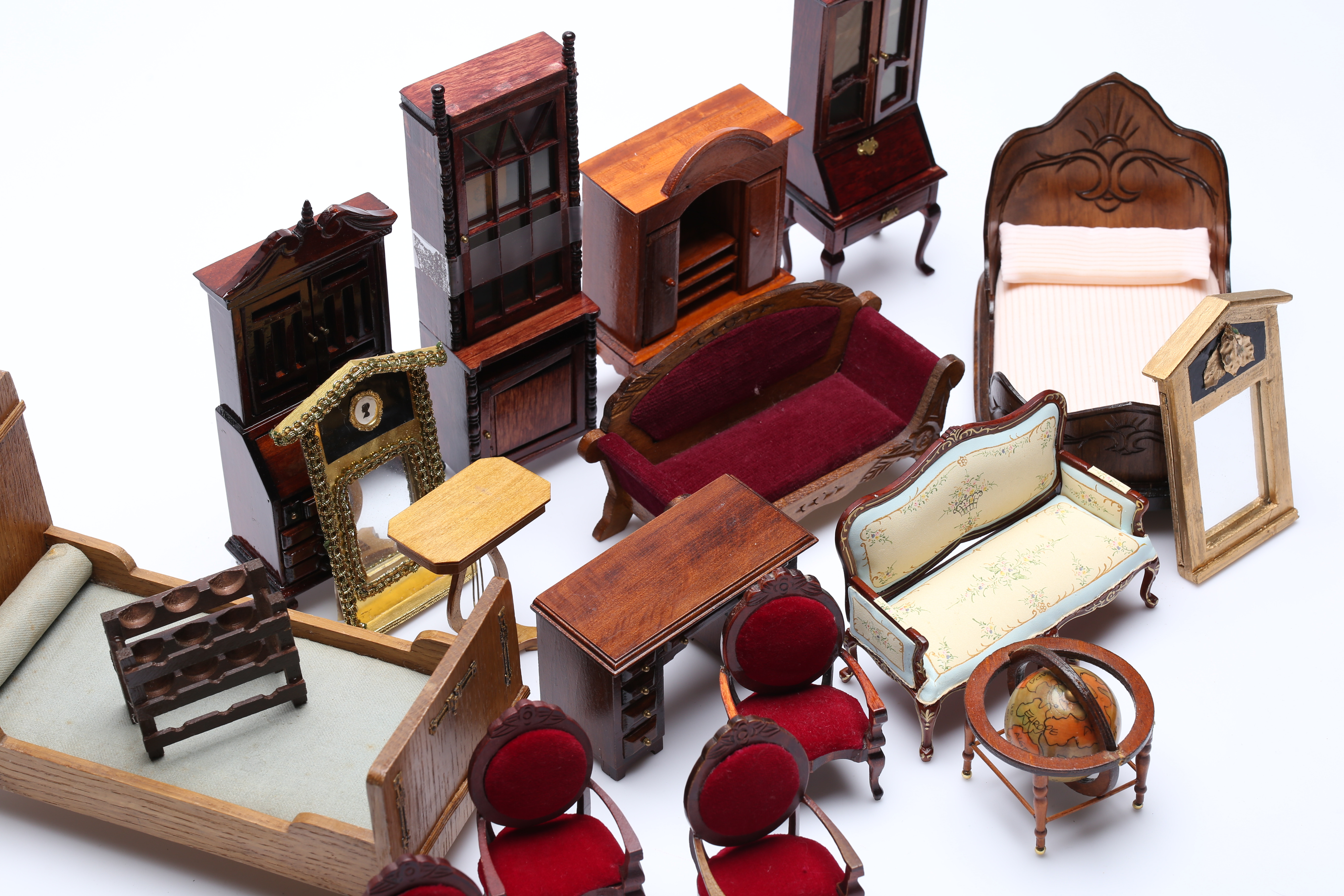 Images for 1278307. DOLL FURNITURE.