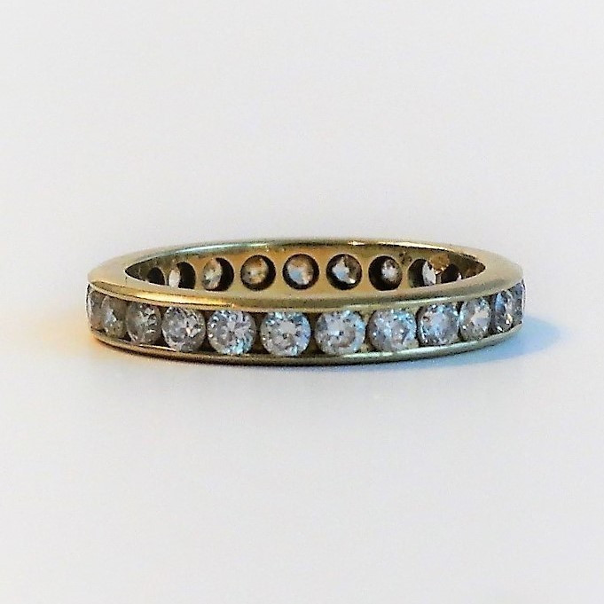 Yellow Gold 333 Ring With White Topas All Around Jewellery Gemstones Rings Auctionet