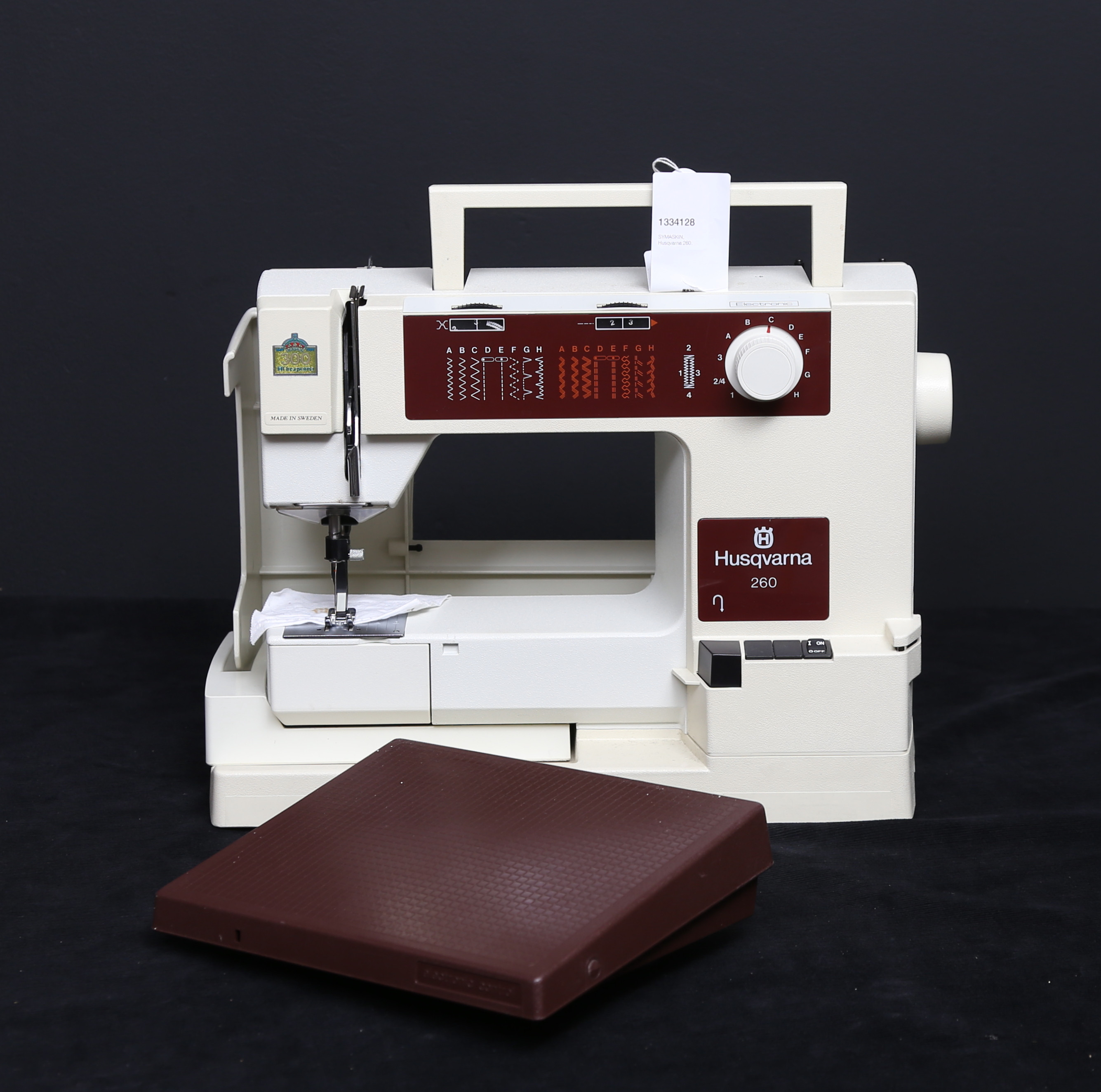 Images for 1334128. SEWING MACHINE, Husqvarna 260.