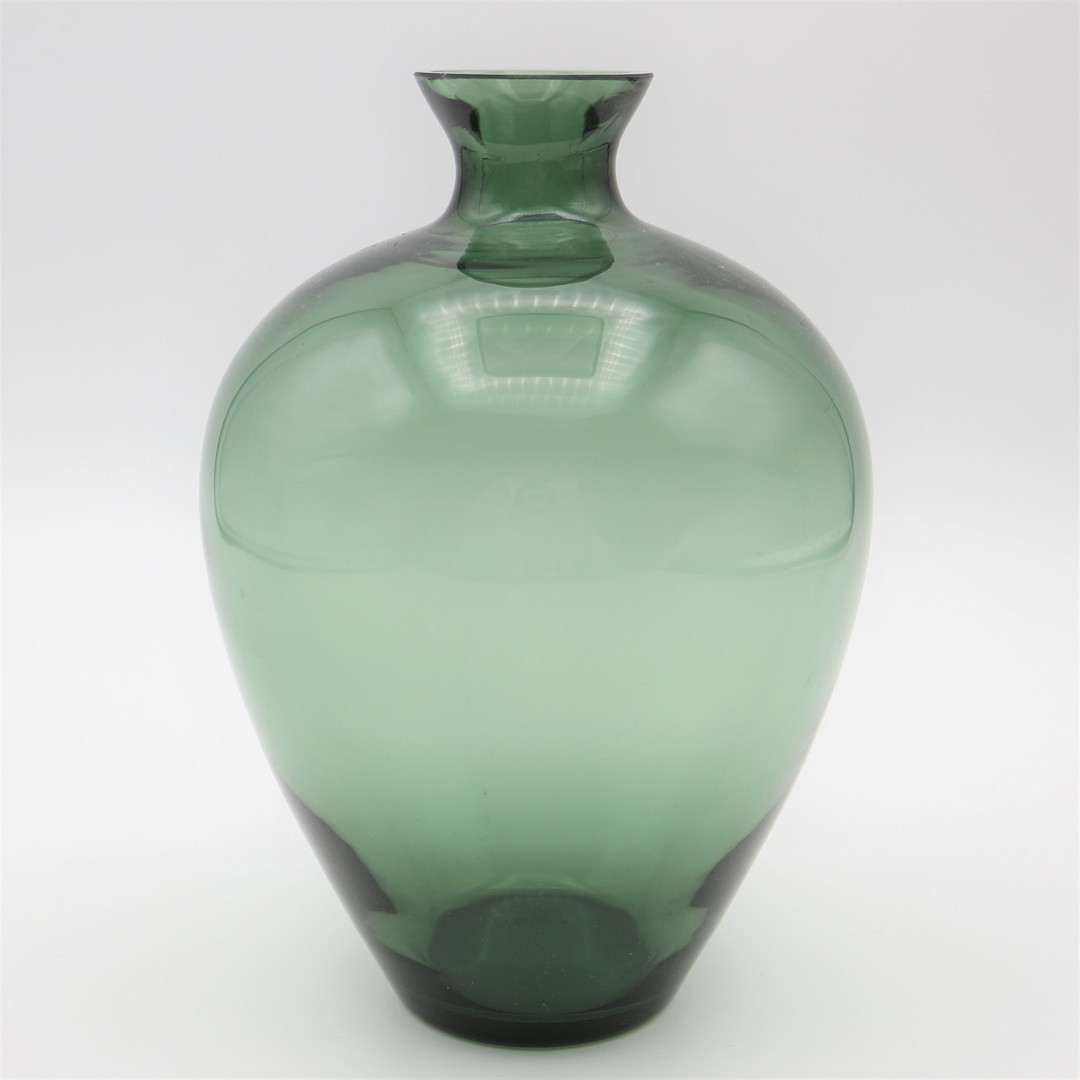 Wilhelm Wagenfeld Glass Vase Glass Other Auctionet