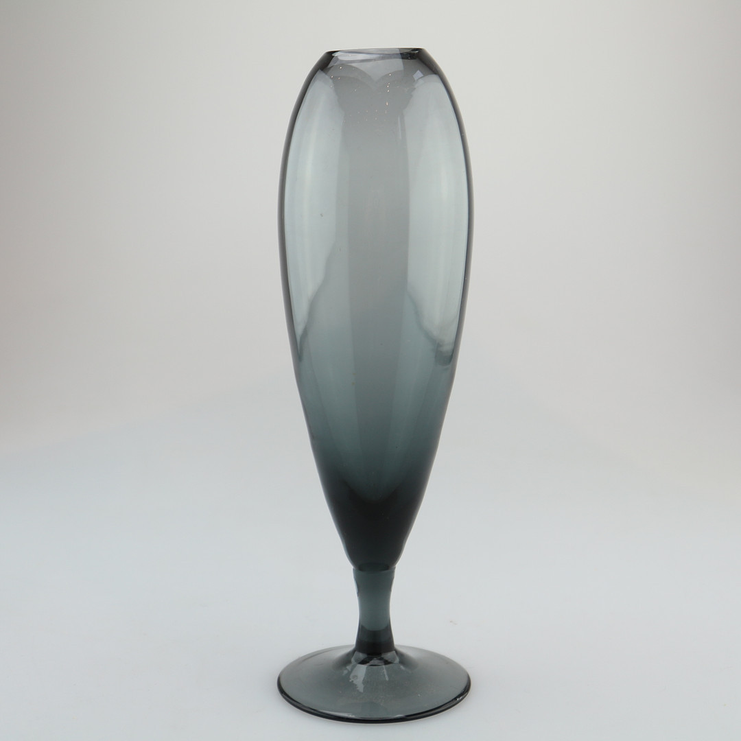 Wilhelm Wagenfeld Glass Vase Glass Other Auctionet