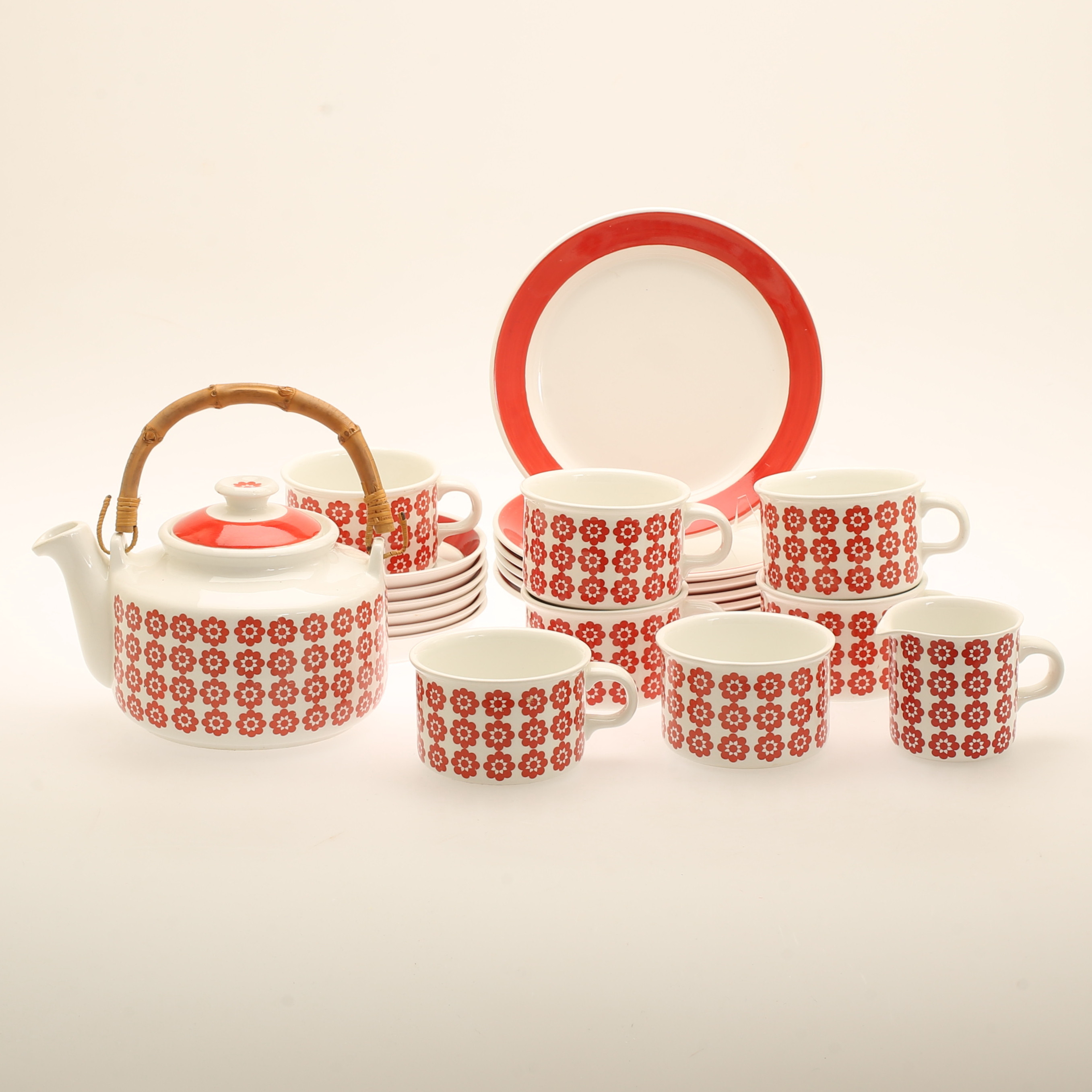 Images for 1722823. TEA SET PARTS, 15 parts, porcelain, "Malva", Karin