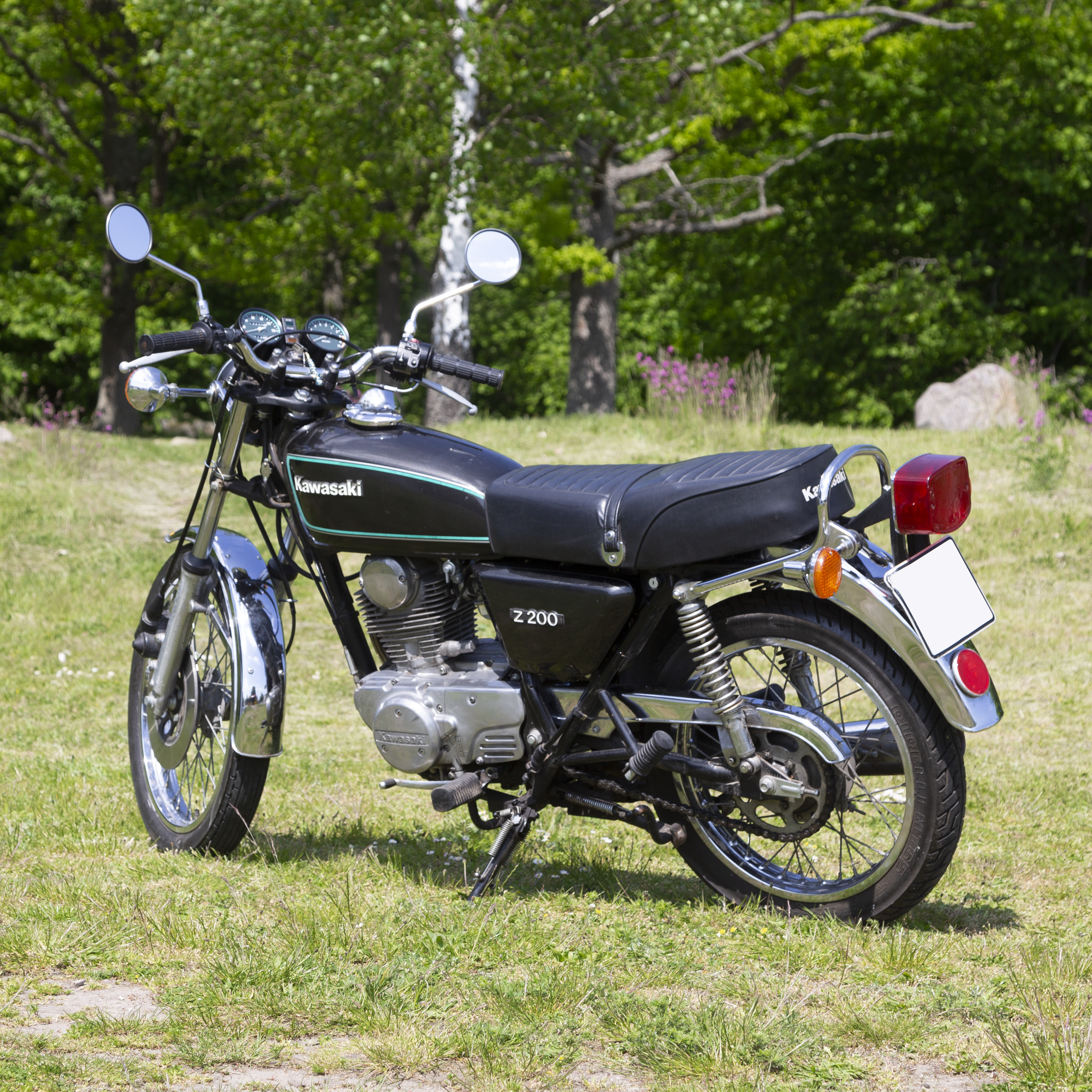 Images for 1744584. MOTORCYCLE, Kawasaki z200-A2, 1980. - Auctionet