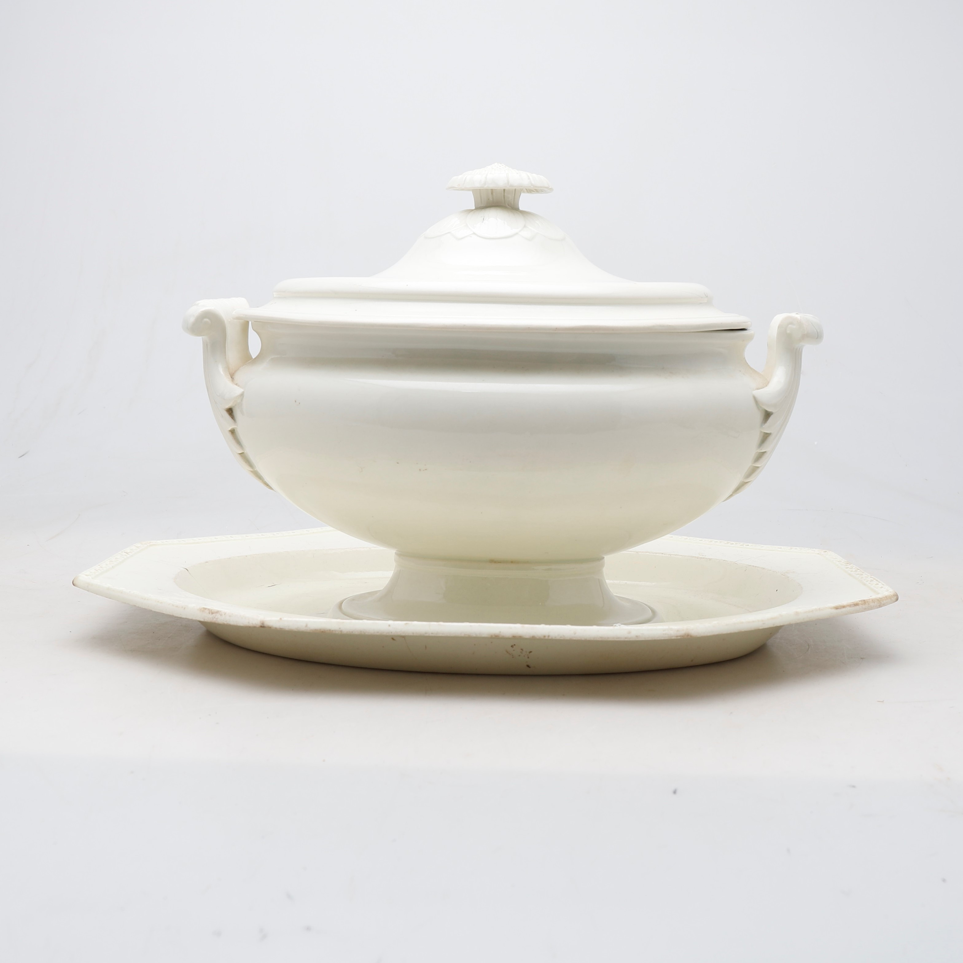 Images for 1746769. English tureen with tray in 