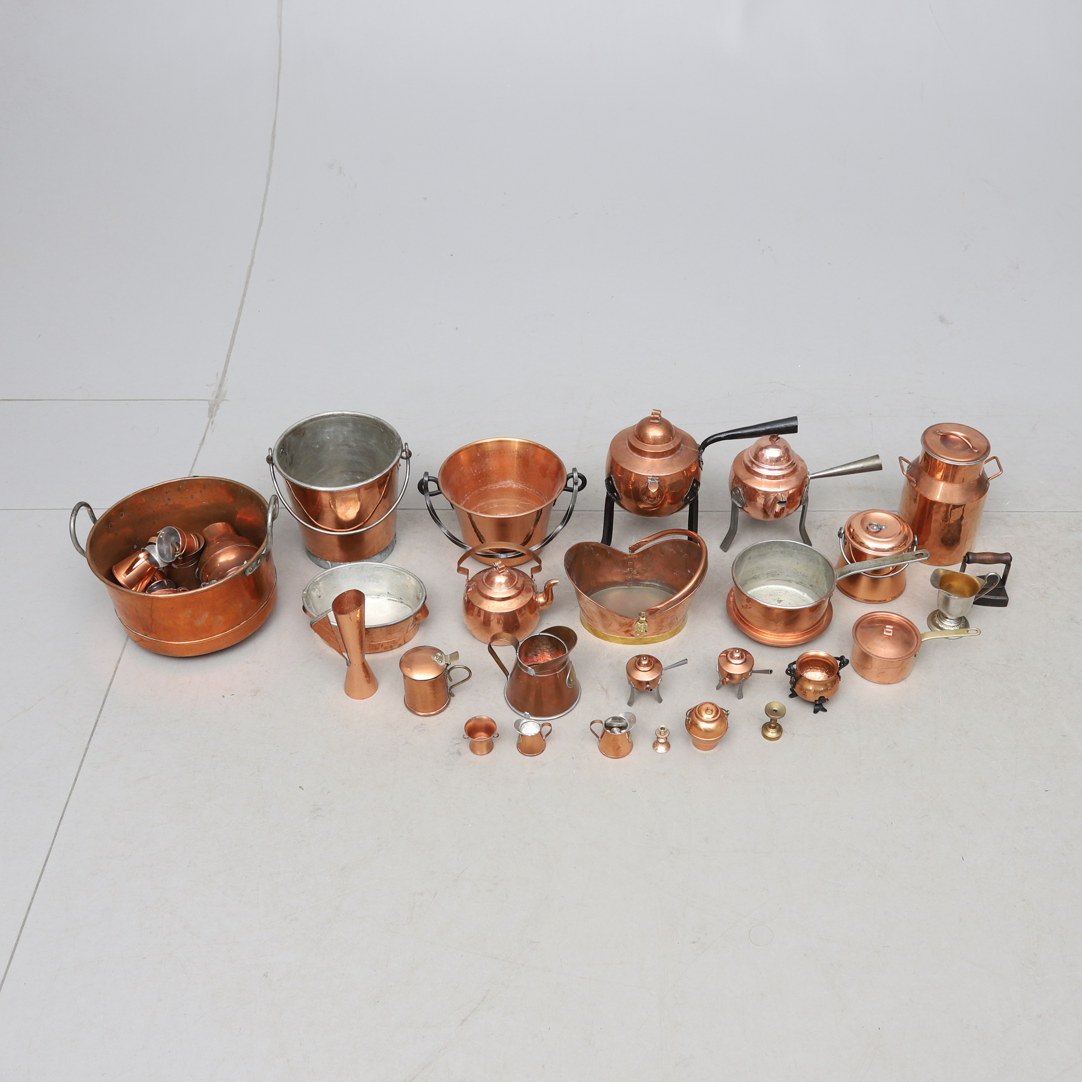 COPPER ITEMS, 20th century. Silver & Metal Pewter, Brass & Copper