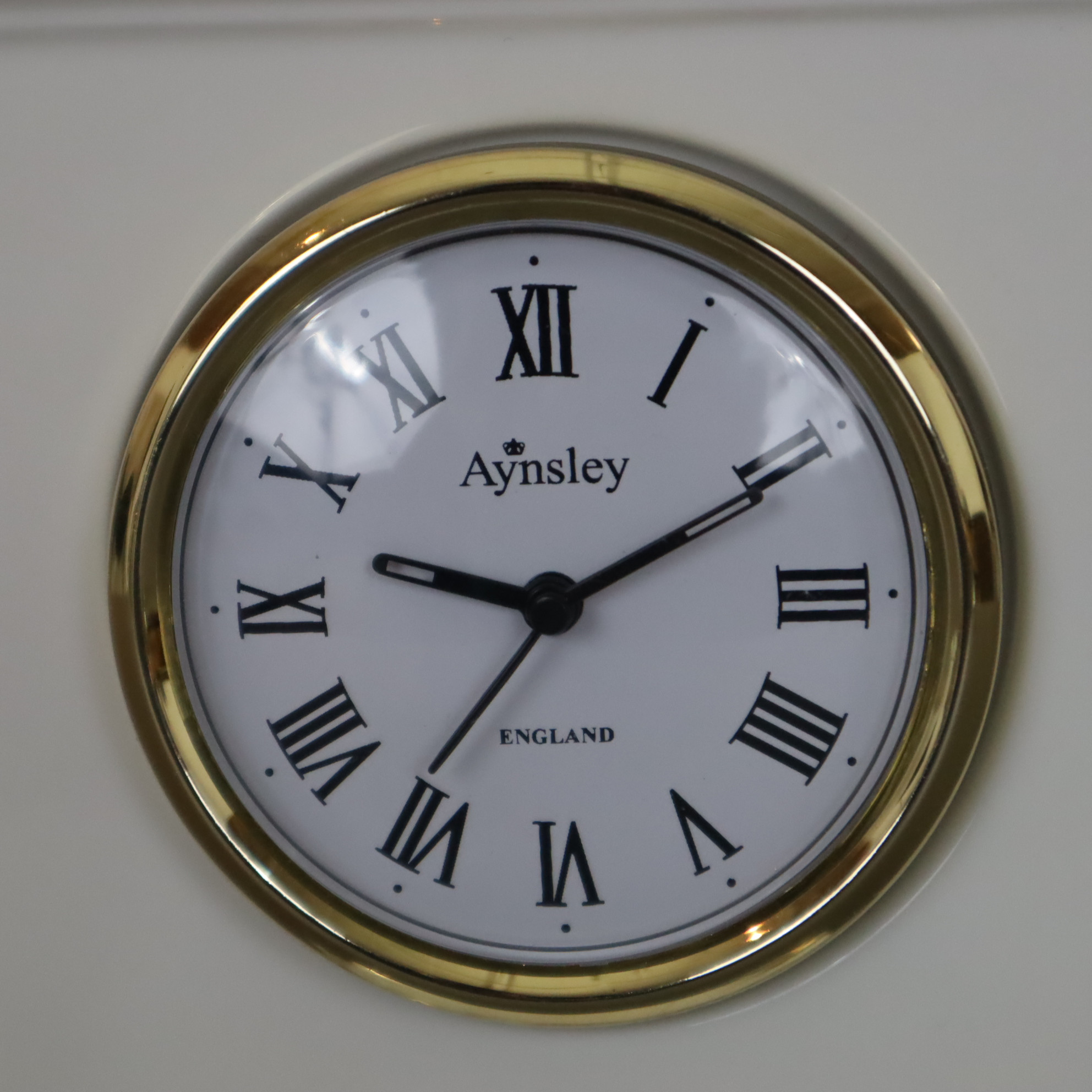 Images for 1873909. AYNSLEY PORCELAIN "CLASSIC CARRIAGE" TABLE CLOCK