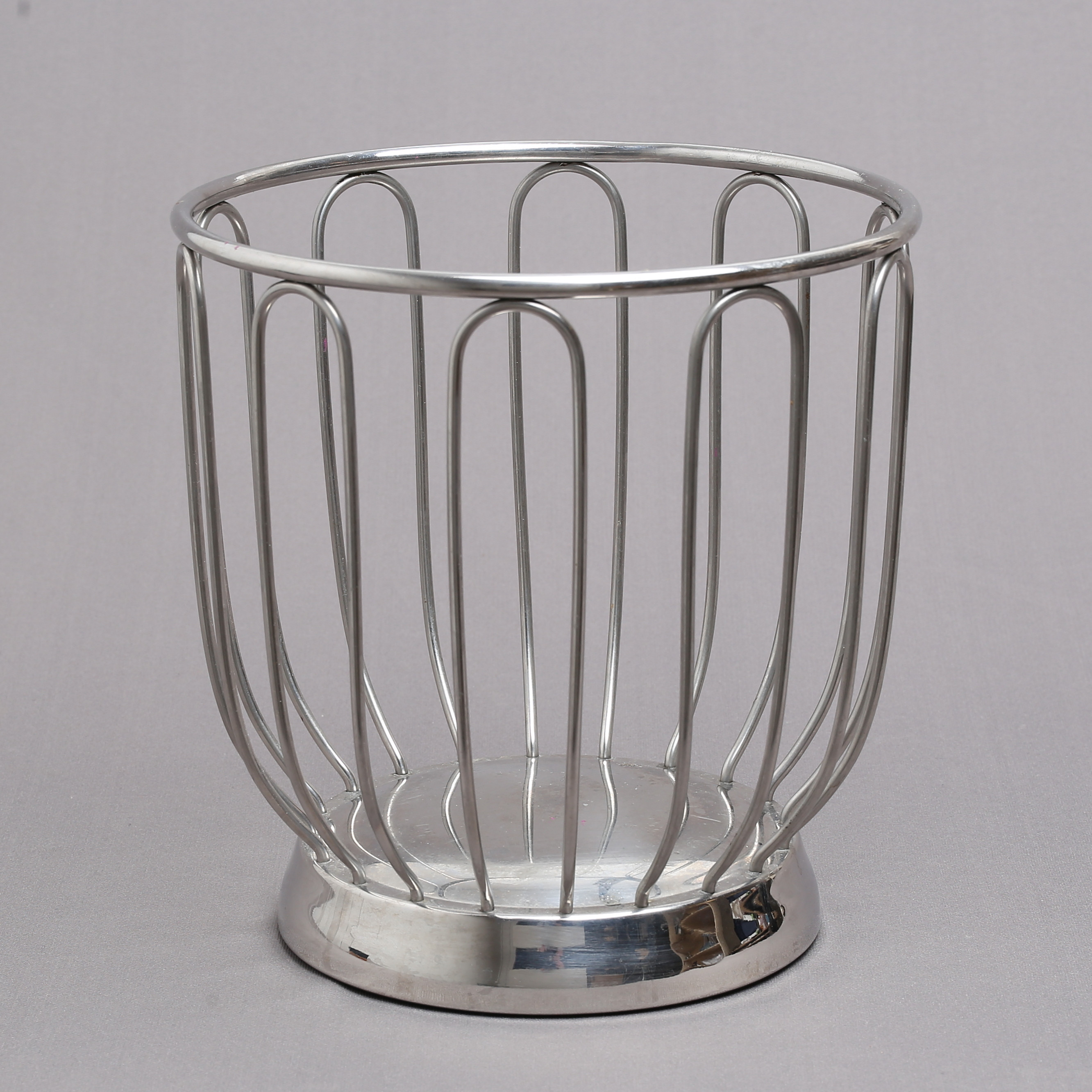 Bilder för 2143404. ALESSI, fruktskål, rostfritt stål, samtida. - Auctionet