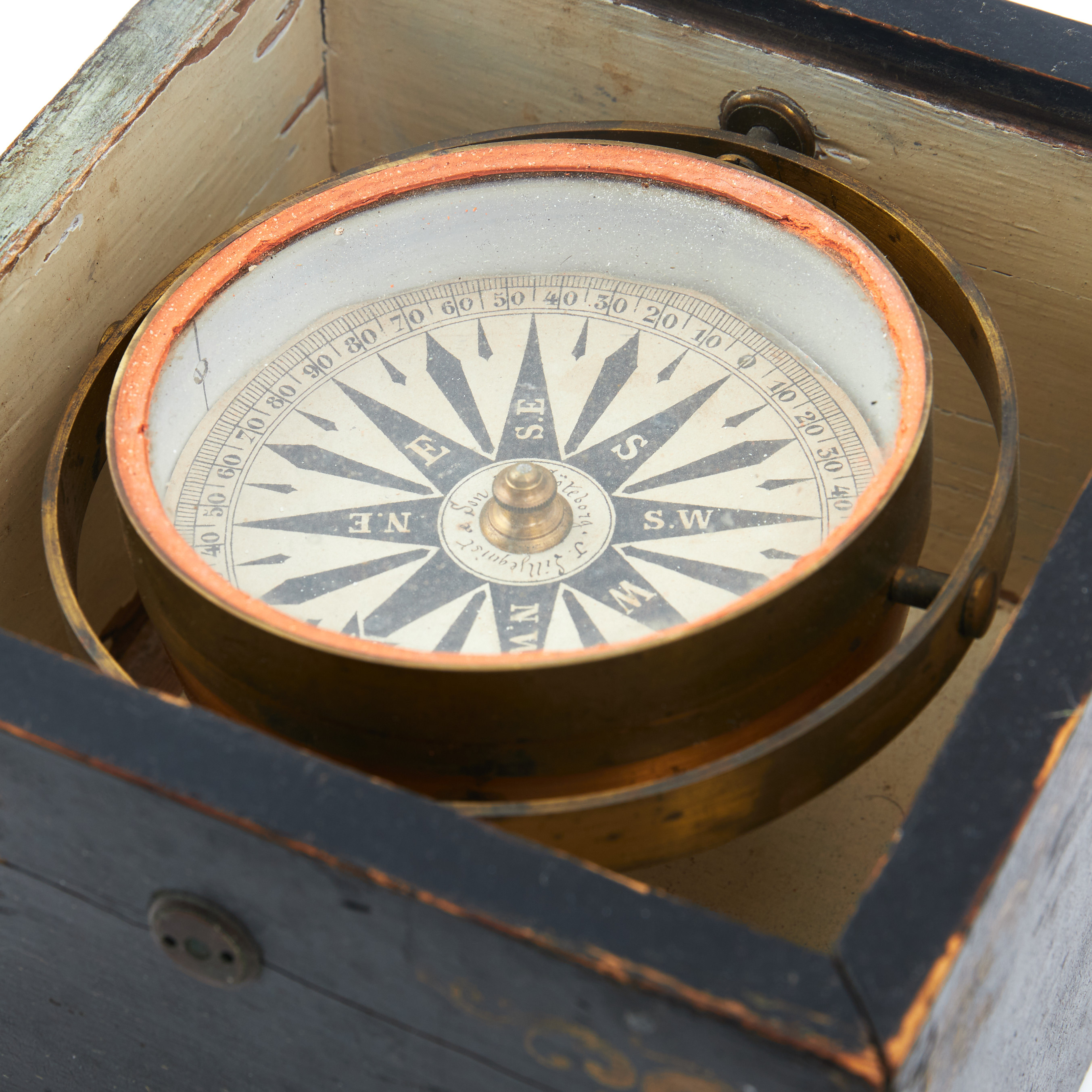 Bilder för 2213019. KOMPASS, 1800tal (18391865), kardanupphängd