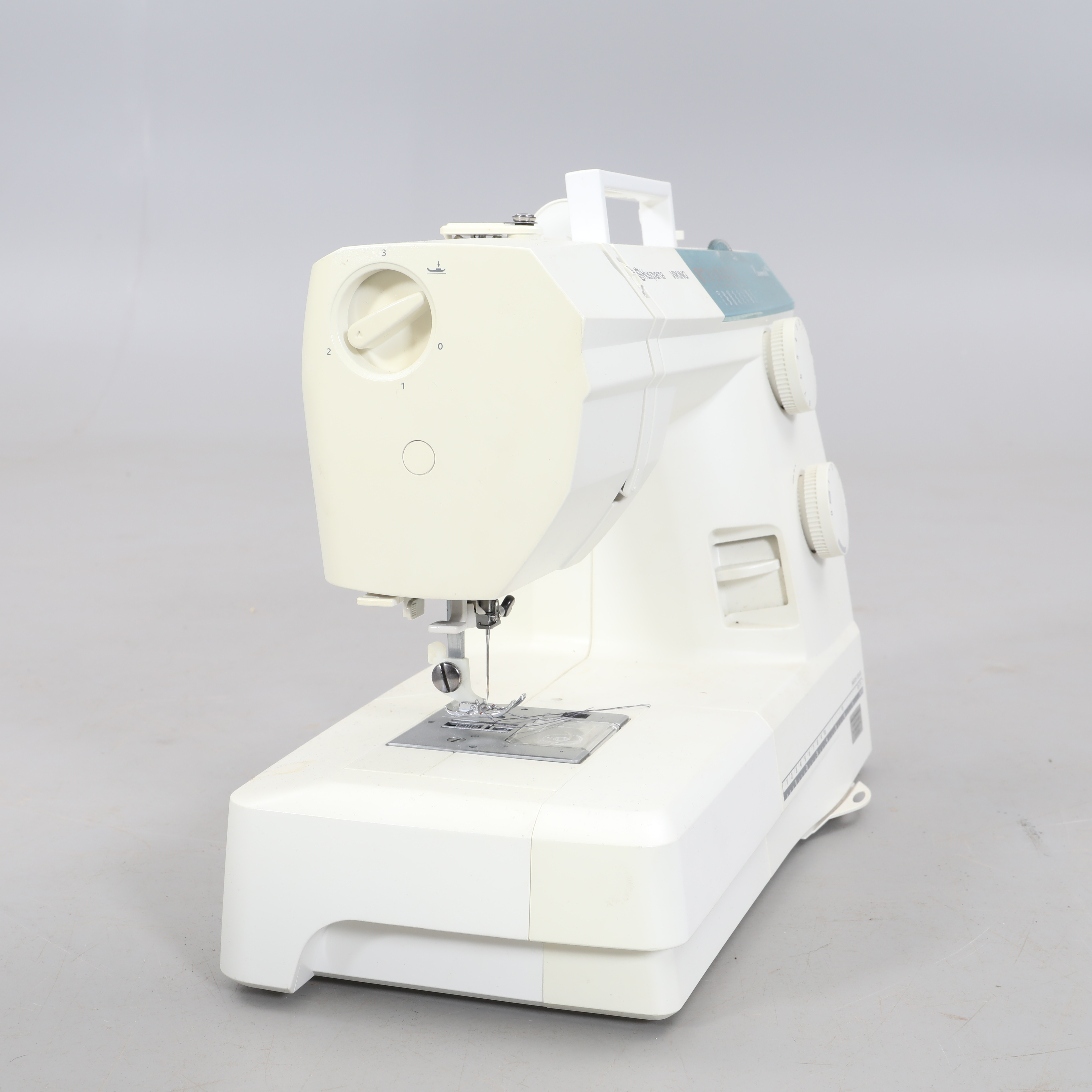 Images for 2265820. SEWING MACHINE, Husqvarna, Viking.