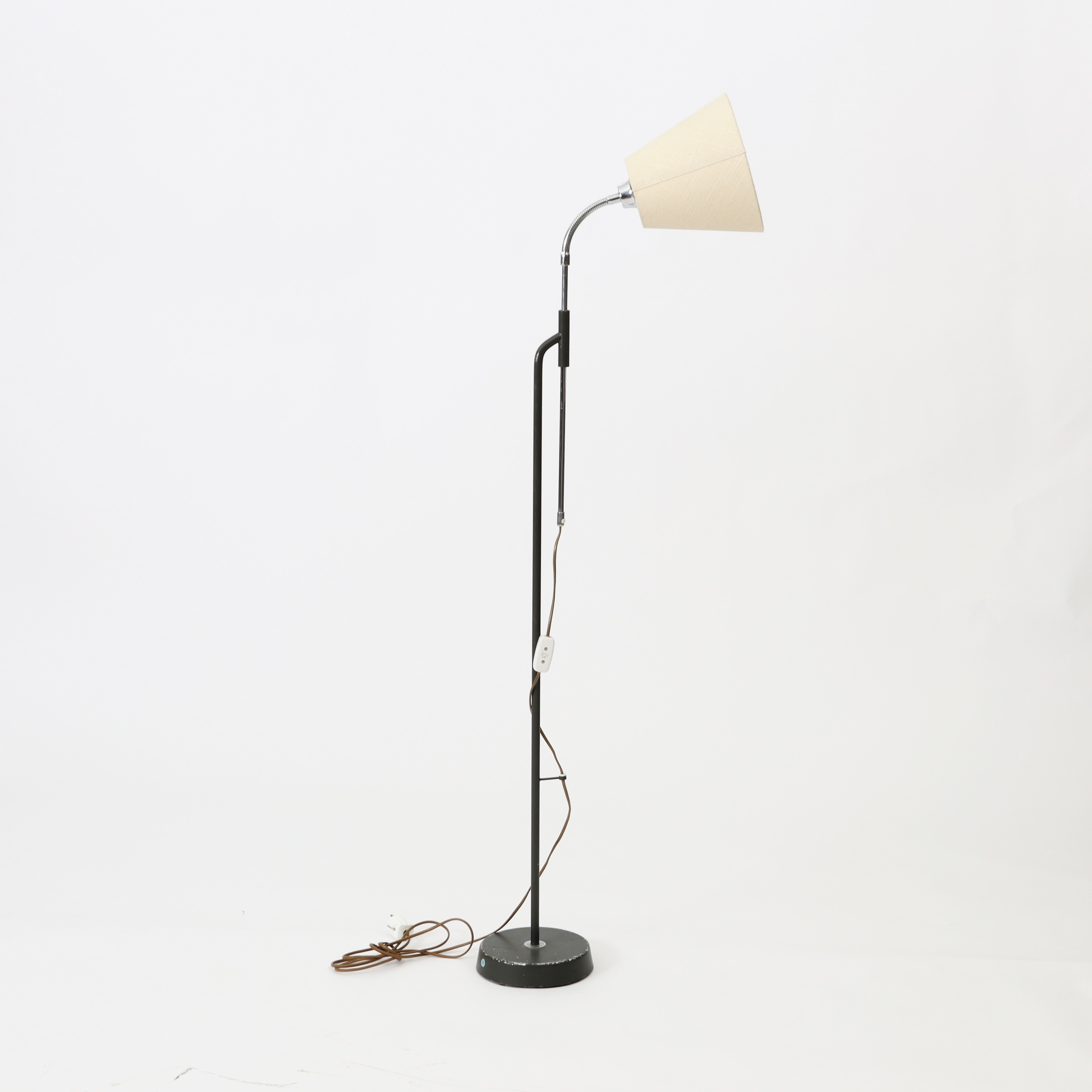 Images for 2331367. FLOOR LAMP, Möllers Armatur Eskilstuna MAE 55, mid