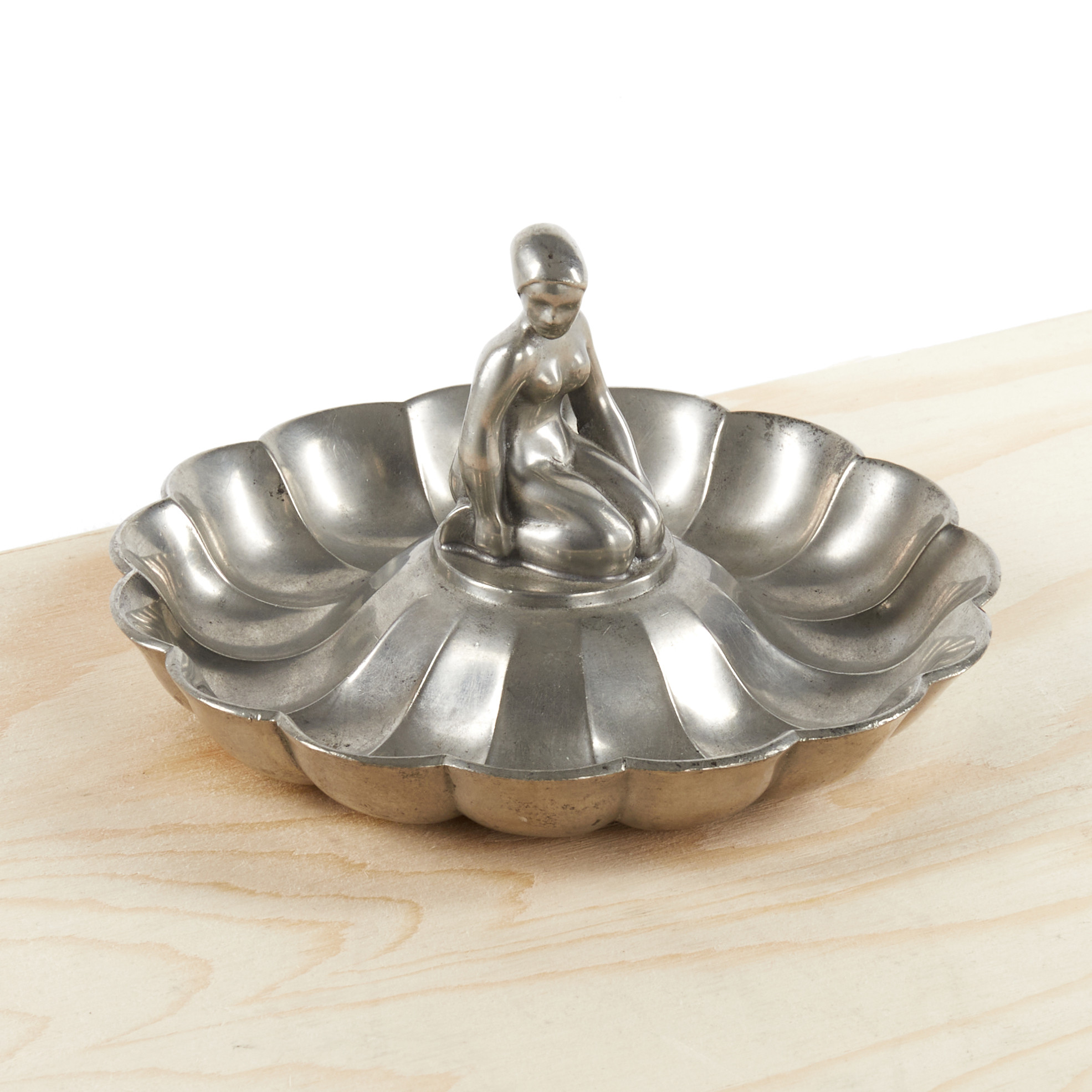 Loberon Handspiegel Mit Zinnrahmen Im Vintage-Look - Handbearbeitet, 23,5 Cm Hoch, Deko Für Bad & Schlafzimmer