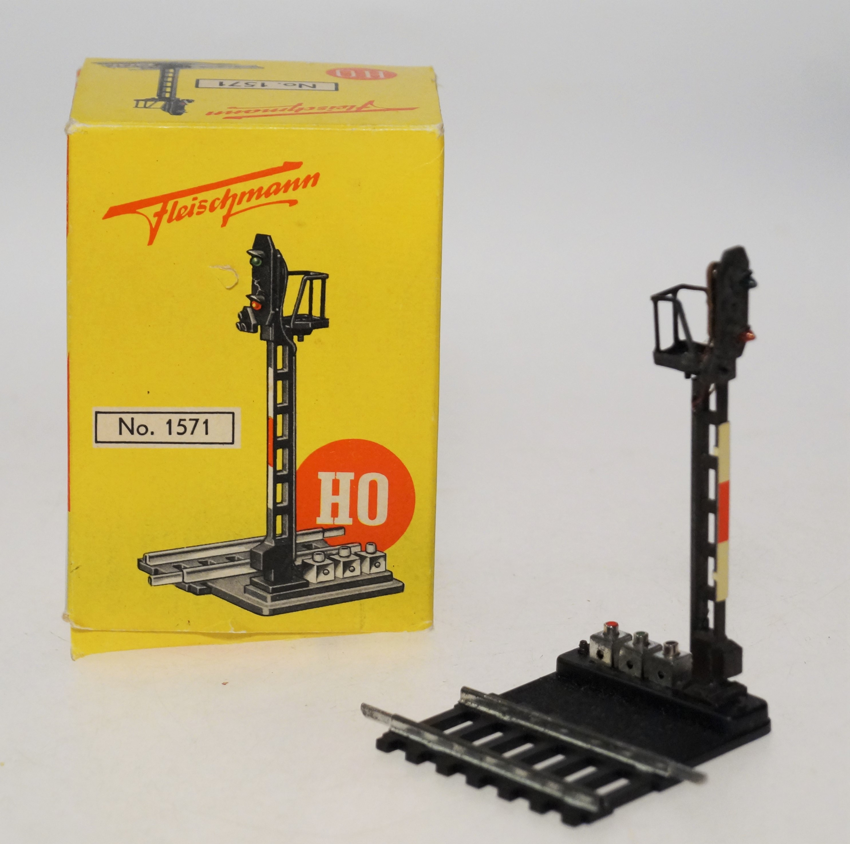 Images for 2431549. MODEL RAILWAY PARTS, Fleischman.