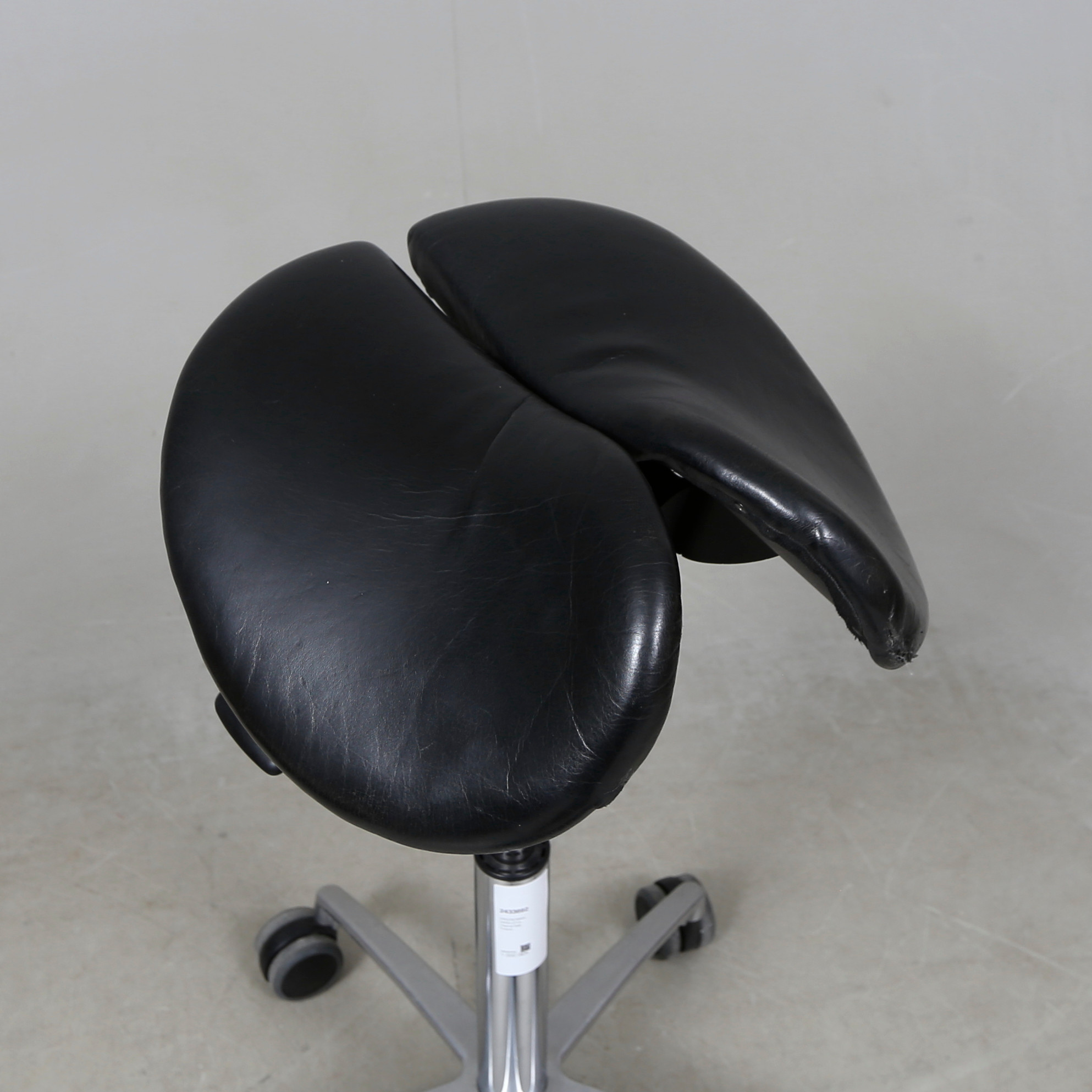 Images for 2433692. ERGONOMIC SADDLE CHAIR. Original Salli, Finland ...