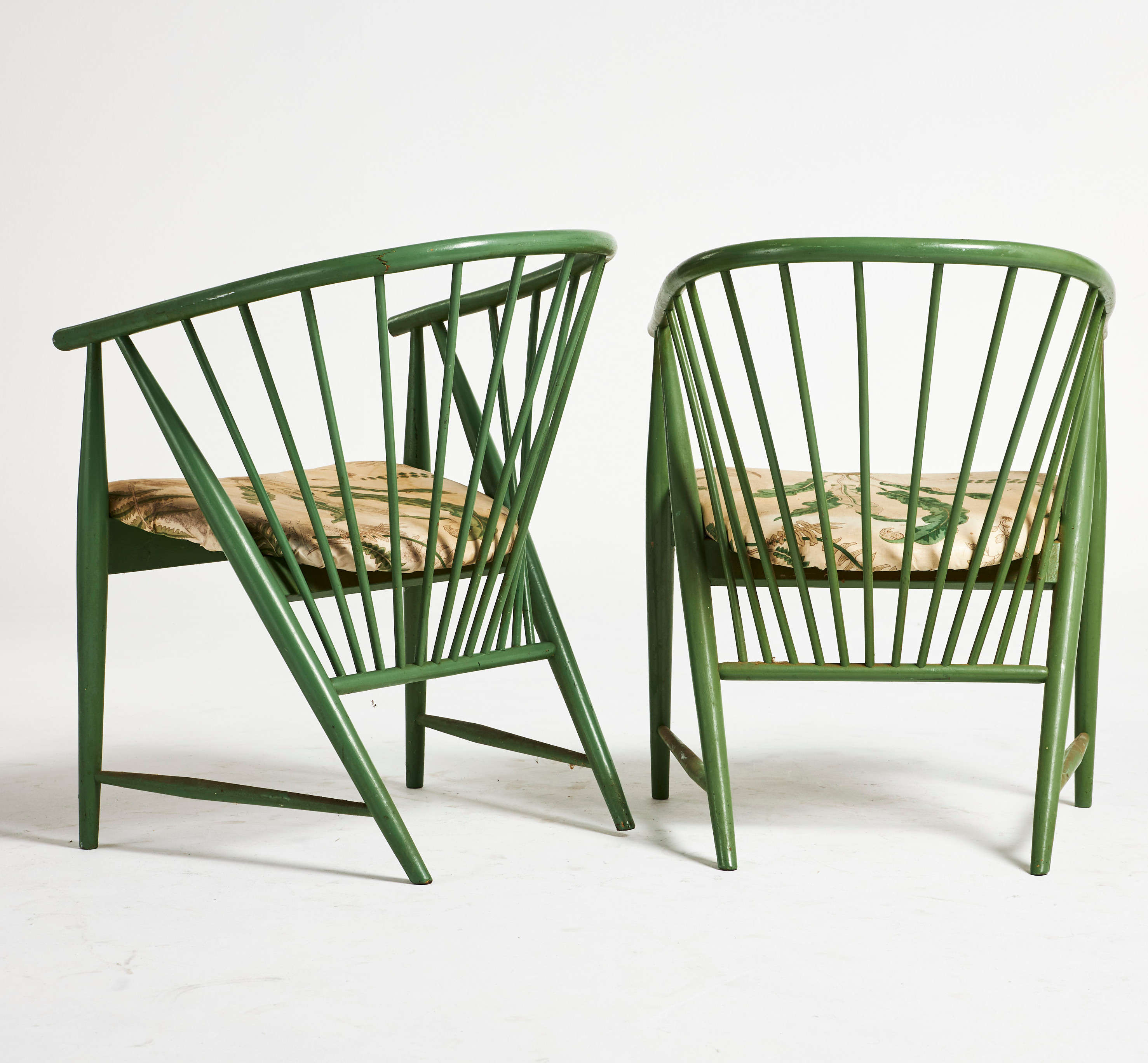 Images for 2457527. SONNA ROSÉN. Chairs, 1 pair, "Solfjädern", painted