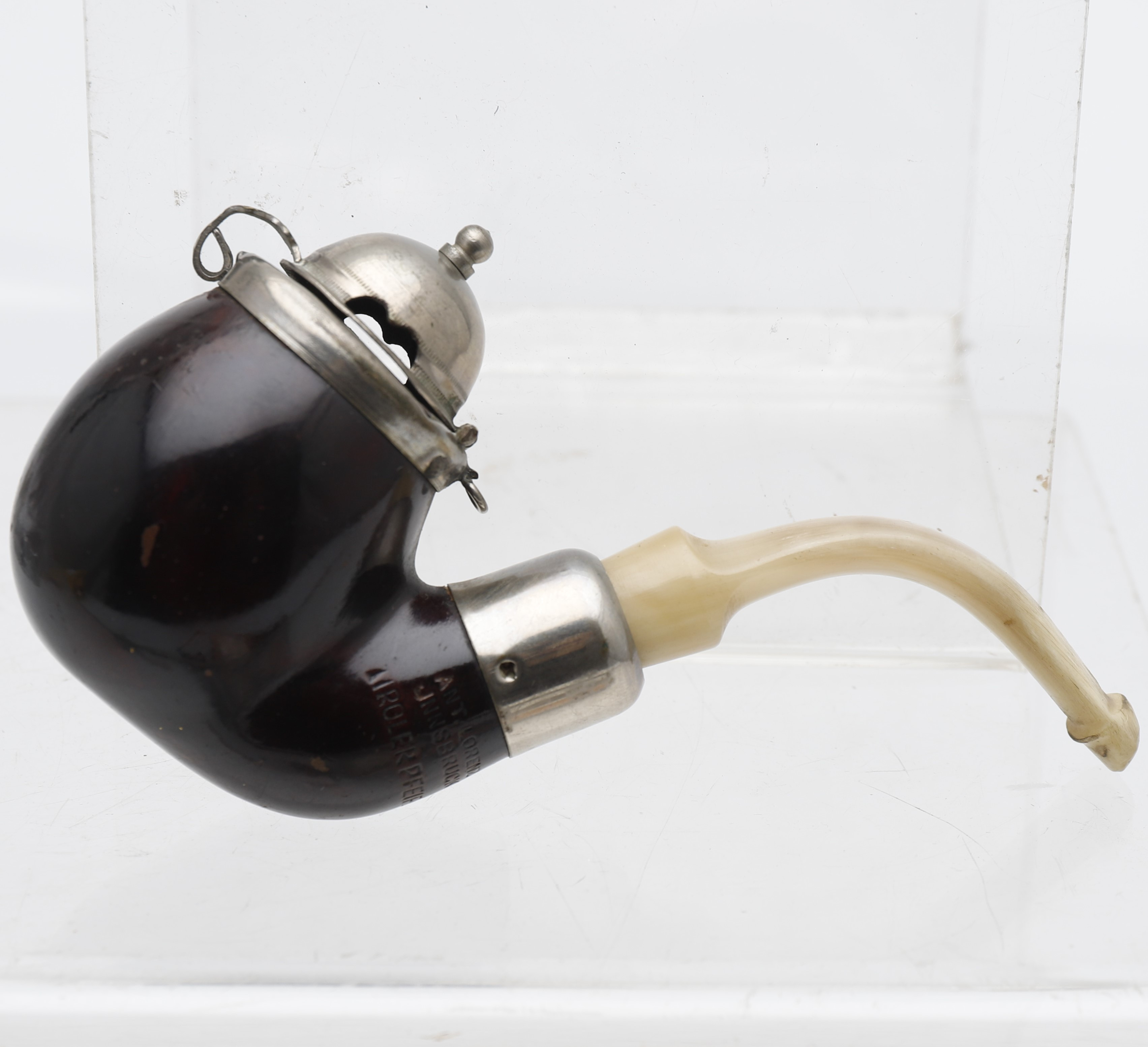 Similes Pipe Images for 2465338. Four pipes in meerschaum, wood and tortoiseshell ...