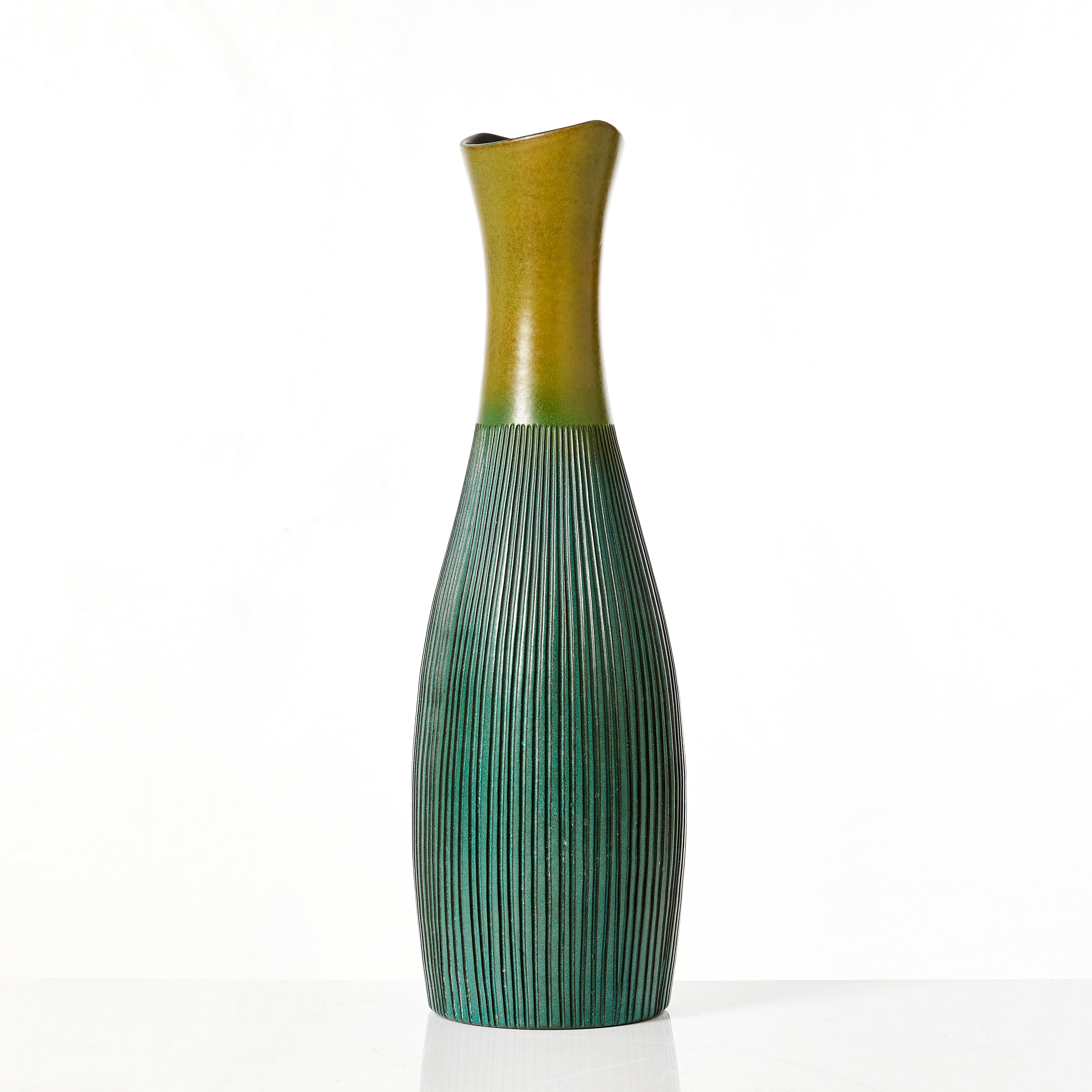 HJÖRDIS OLDFORS. FAT 2 st keramik,  Trio Upsala/Ekeby. Keramik