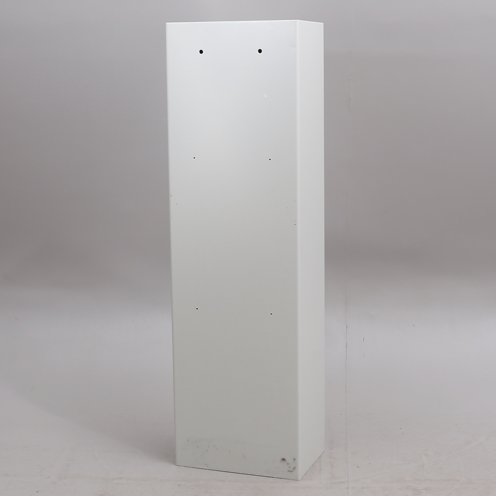 vapensk-p-nor-lyx-ss-3492-m-bler-sk-p-hyllor-auctionet