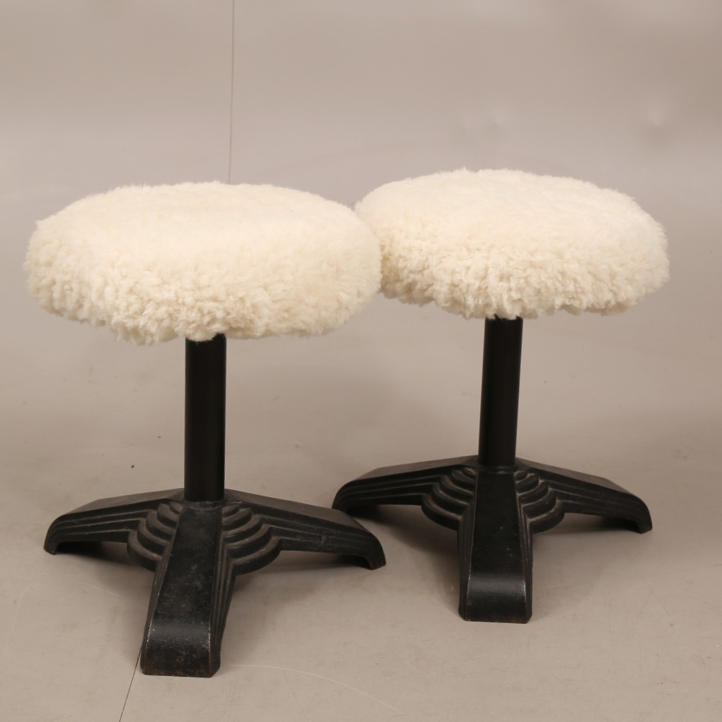 Images for 2556255. PALLAR cast iron with synthetic sheepskin upholstery, Classic Furniture
