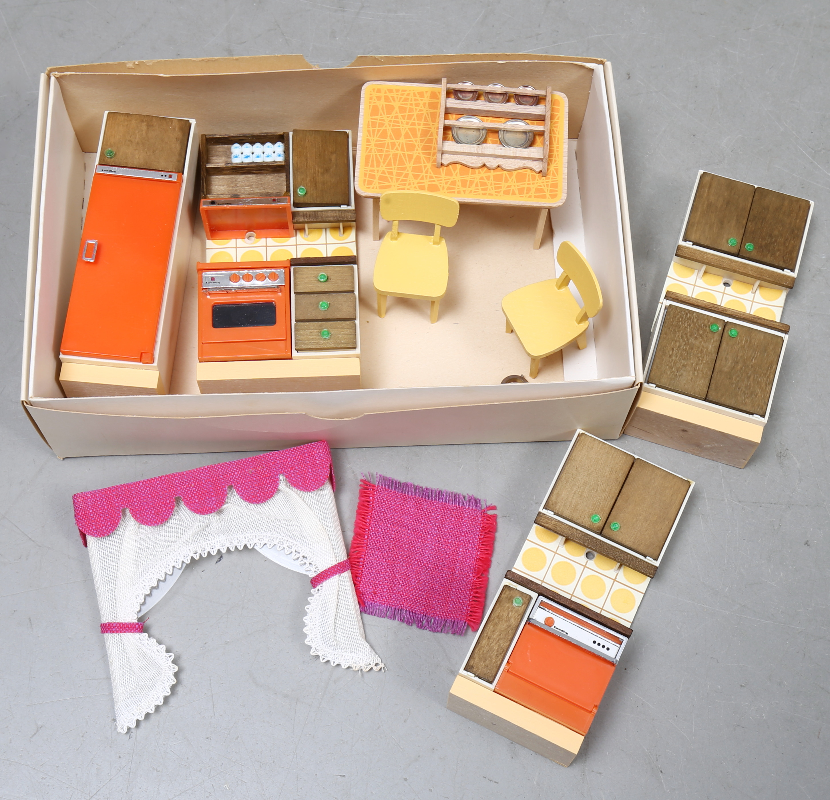 Images for 2558174. LUNDBY accessories for dollhouses. Dolls and