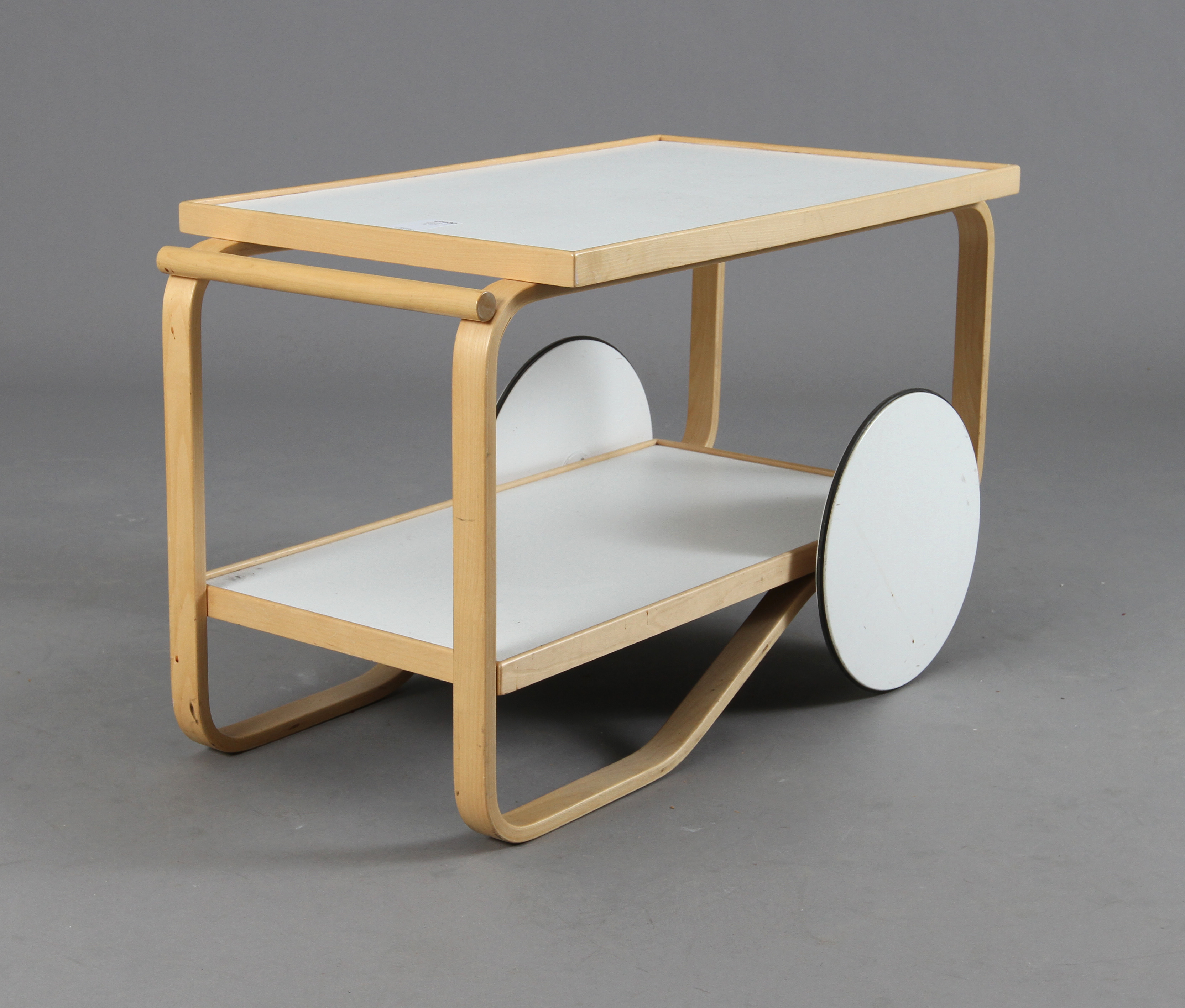 Aalto” i möbler pÃ¥ göteborgs auktionsverk auctionet Alvar aalto møbler