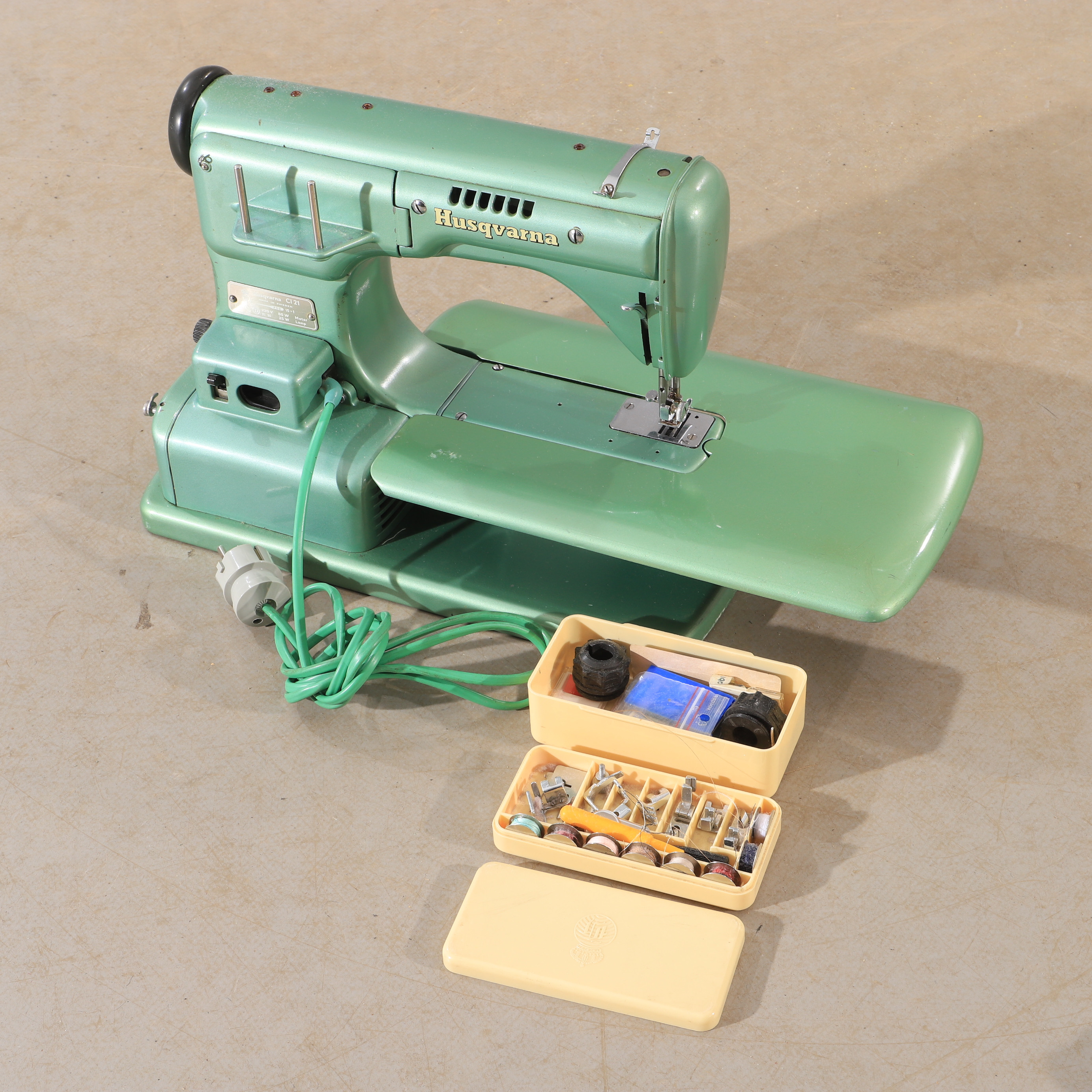 Images for 2675289. SEWING MACHINE, Husqvarna Automatic 21.
